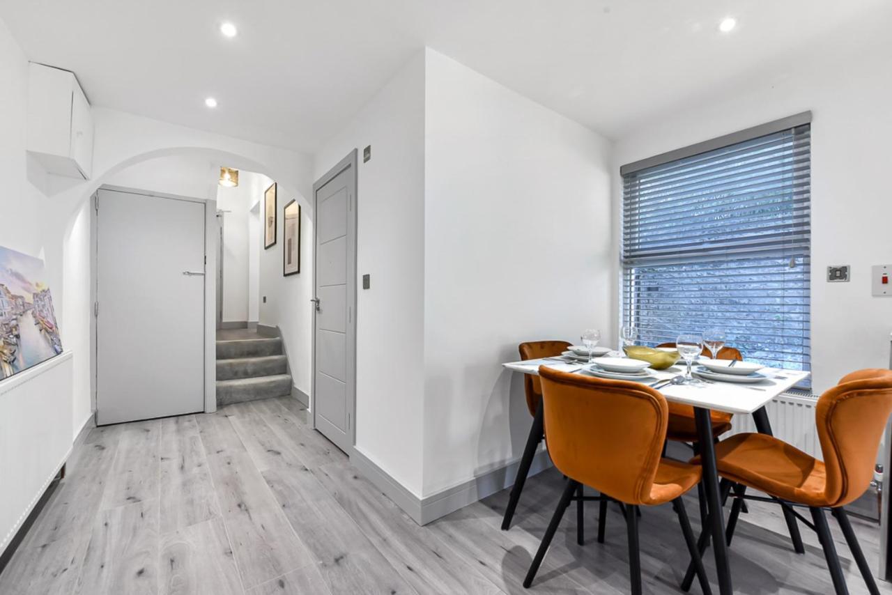 Lovely 2 Bedroom Apartment In Greater Londra Exterior foto
